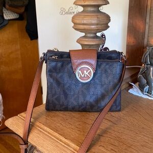 Michael Kors Signature MK logo Crossbody